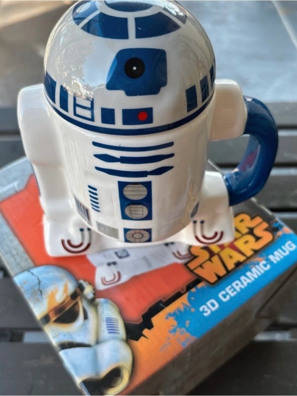 Disney Star Wars R2 D2 mug